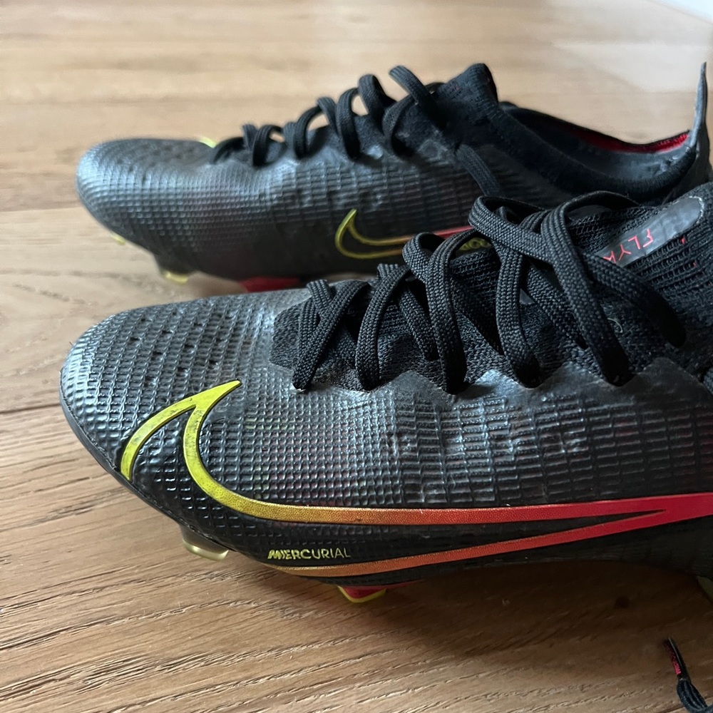 Nike Mercurial Vapor 14 Elite FG Soccer Cleat